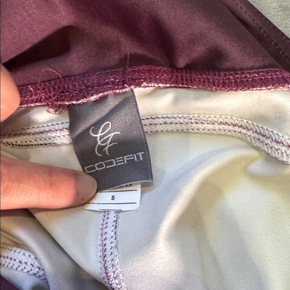 Pink Wave Pattern Leggings - Picture 6 of 6